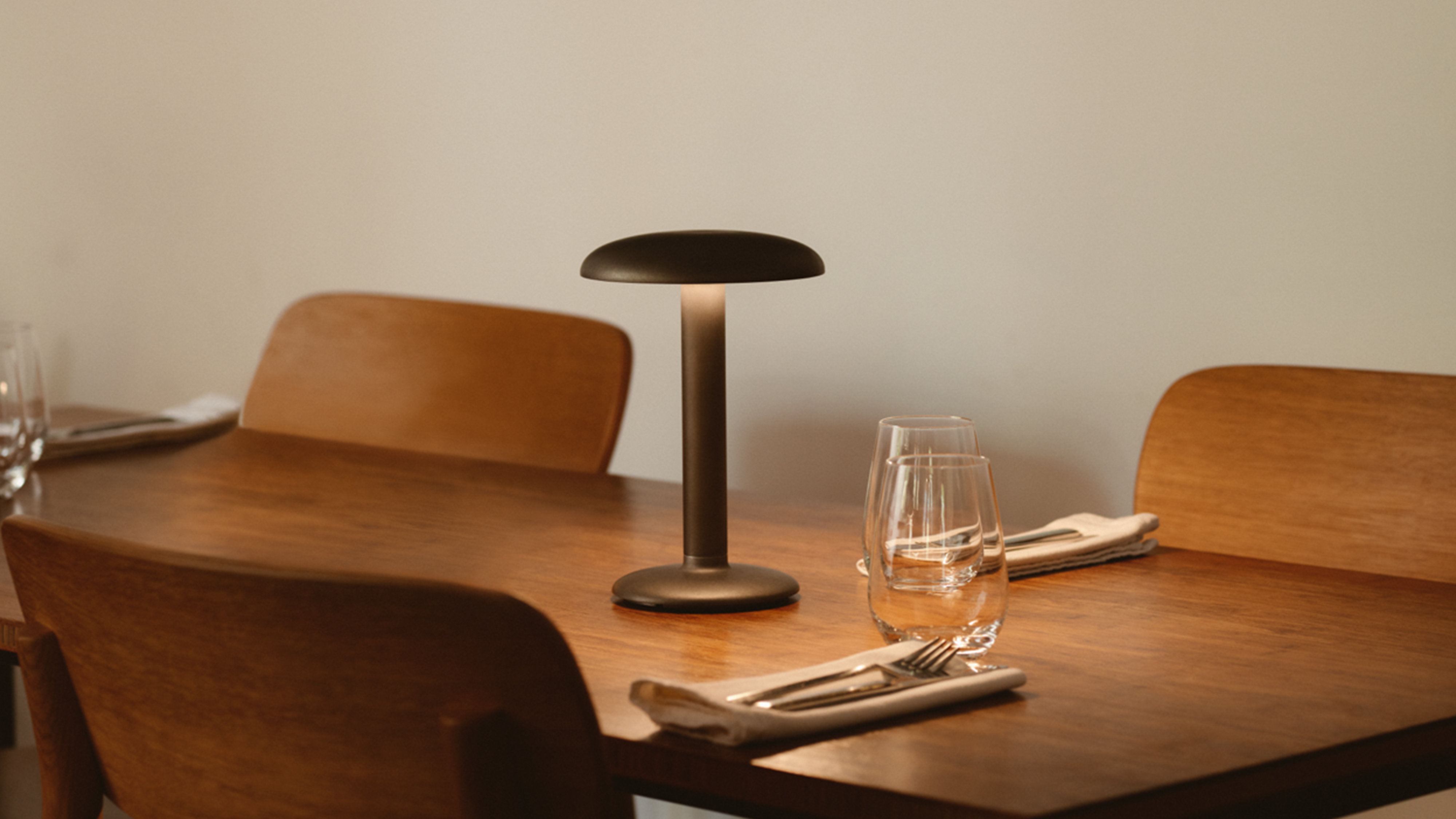 Gustave by Vincent Van Duysen │ Flos Official Shop
